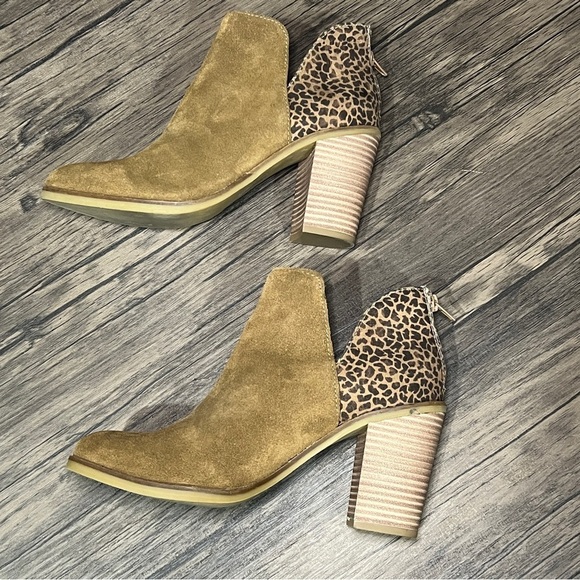 DV8 Dolce Vita Women's Brown And Animal print Heels Back Zipper Suede Booties - Picture 7 of 12